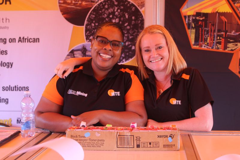 MTE’s marketing and communications assistant, Sellinah Madumo and Caryn Kitching, mine liaison and exhibition co-ordinator.